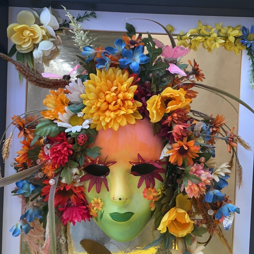Vintage original art work Mask in frame - Picture 2 of 7